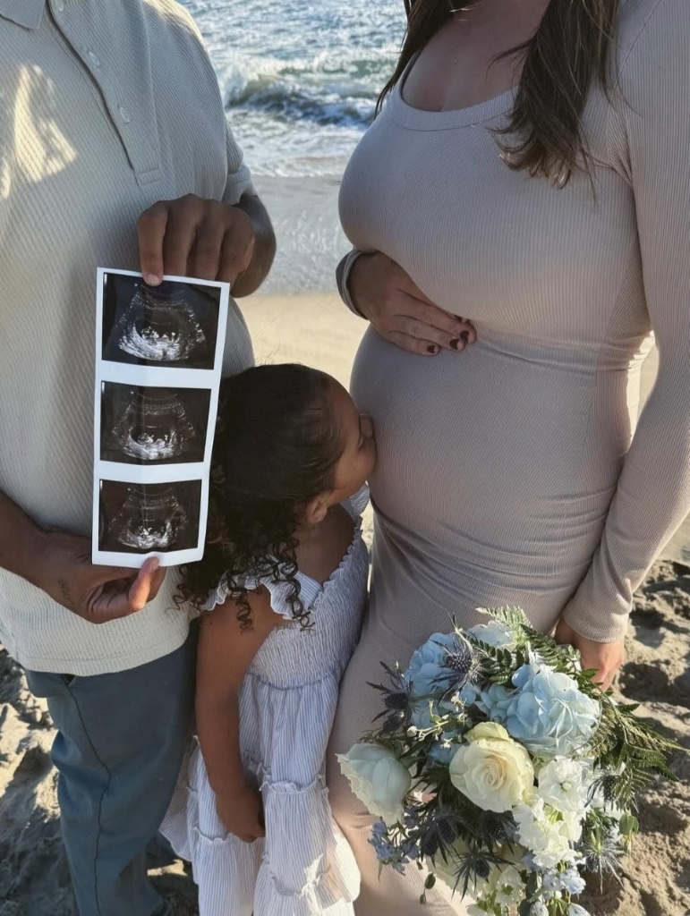 Aniyah with her family